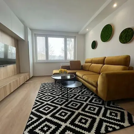 Apartment Komfort S Parking Zadarmo *